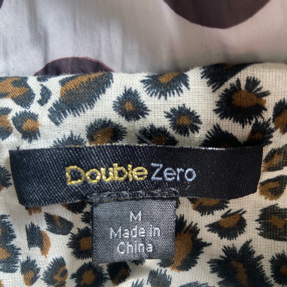 Lightweight, polka dotted, polyester trench. Size M. Unique ‘scarf’ collar. - Picture 3 of 3